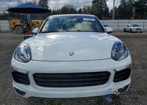 2016 Porsche Cayenne z USA, uszkodzony, nr VIN WP1AA2A21GLA10086